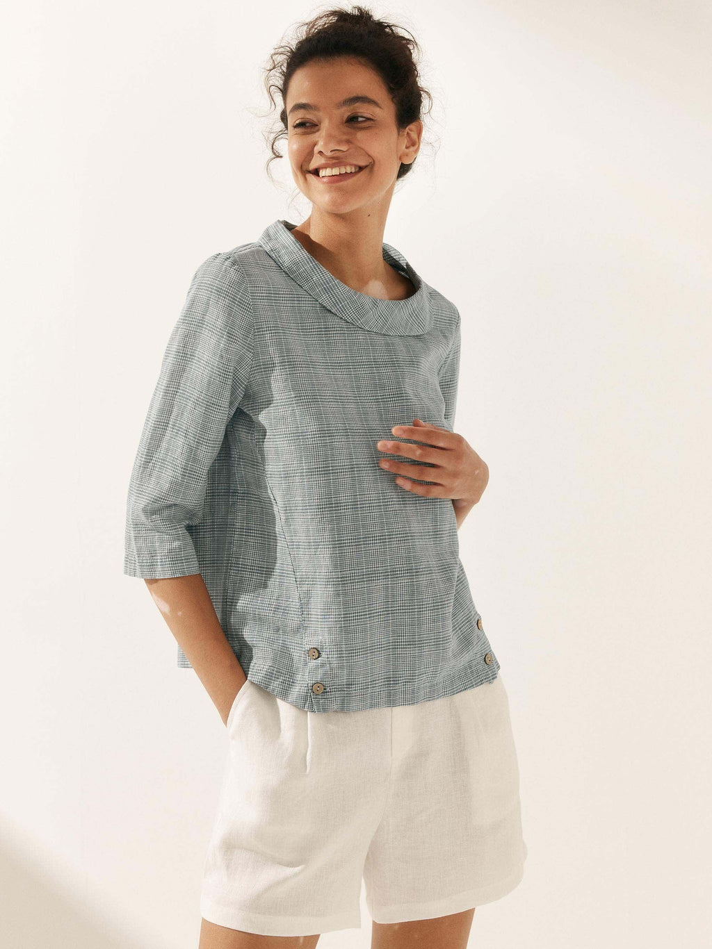 Linen Round Soft-Fold Collar Top LAURA