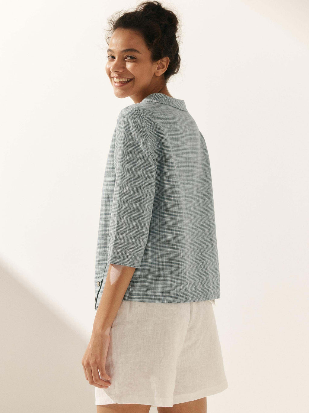 Linen Round Soft-Fold Collar Top LAURA