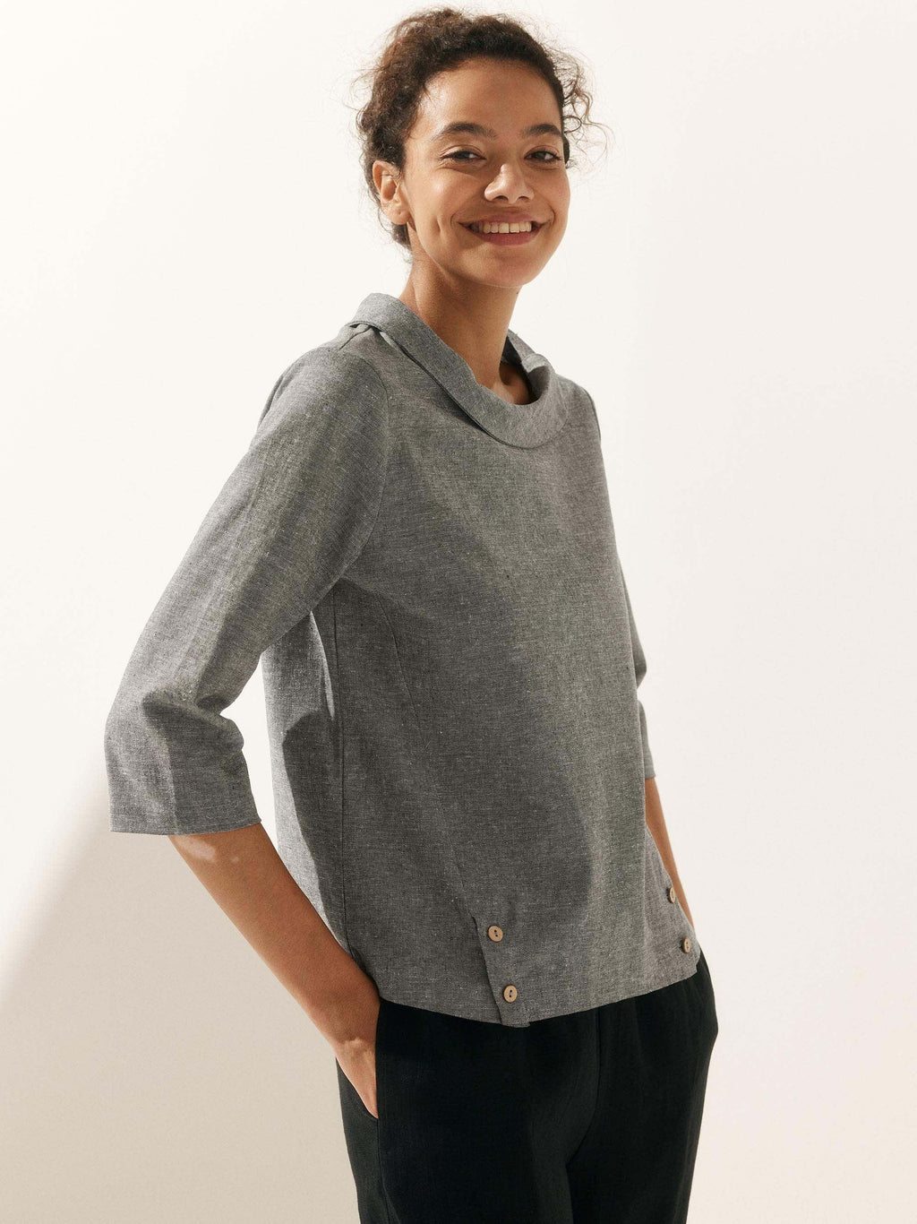Linen Round Soft-Fold Collar Top LAURA