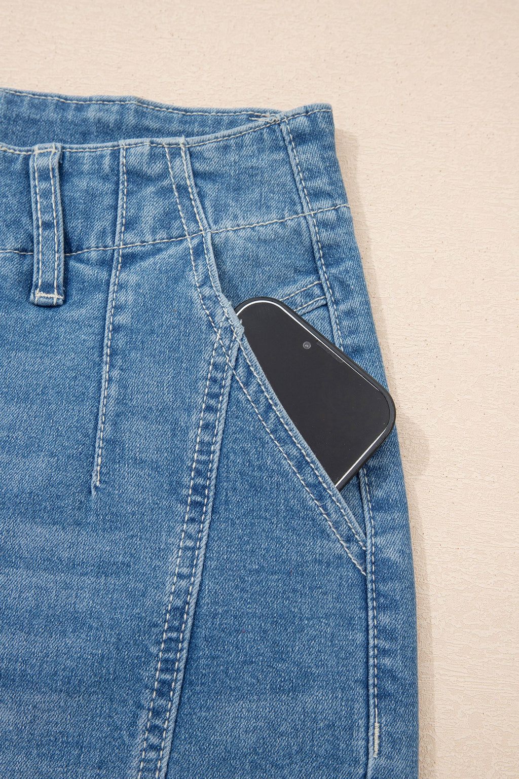 Hana Wash Cuffed Barrel Jeans