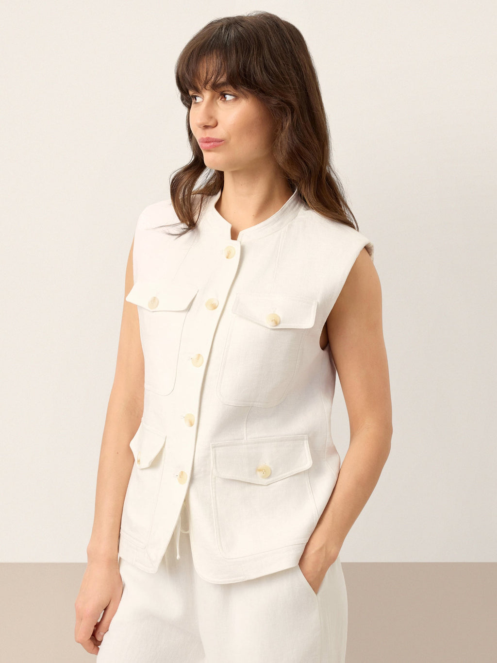Linen Four-Pocket Tailored Sleeveless Vest COSIMA