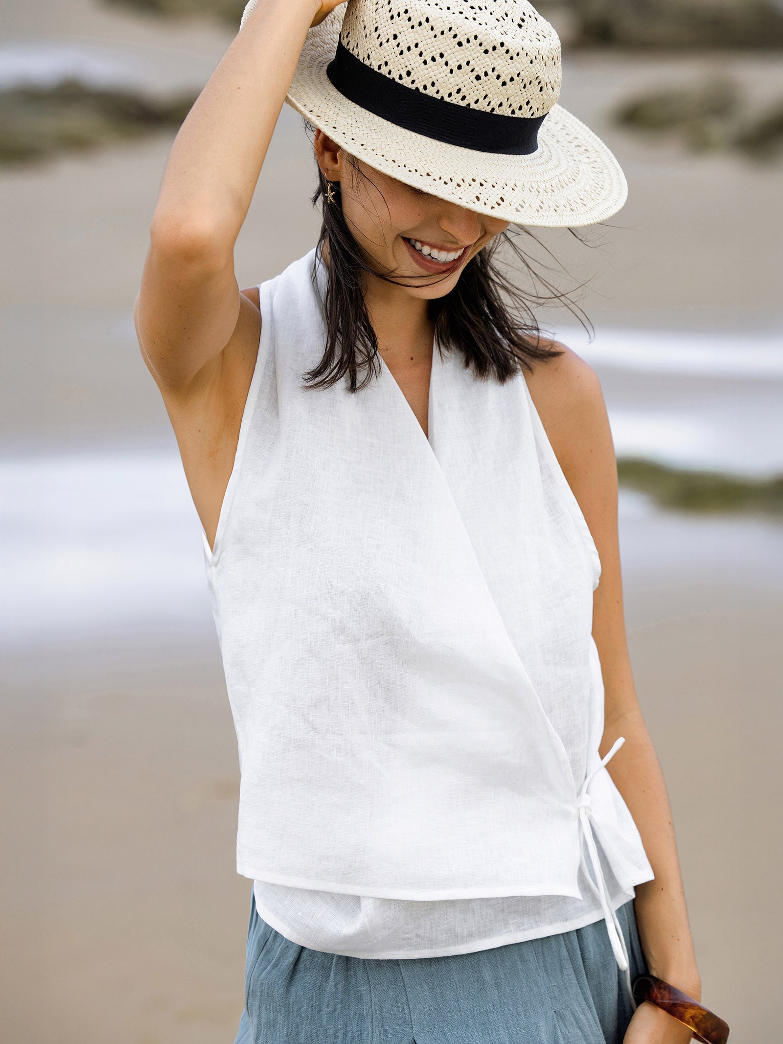 100% Linen Halter Neck Tie-Front Crop Top FAYE-LINTICO