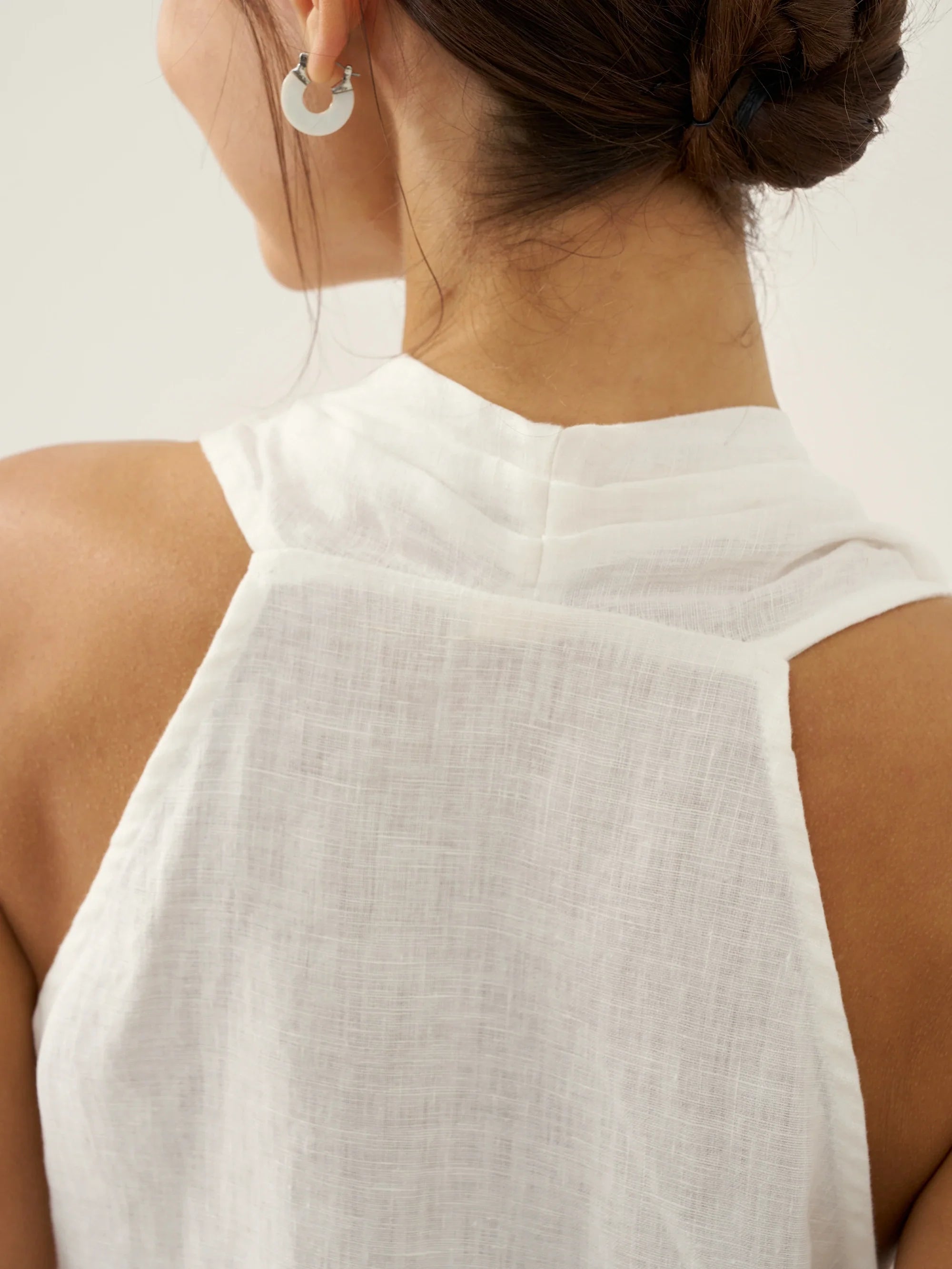 100% Linen Halter Neck Tie-Front Crop Top FAYE-LINTICO