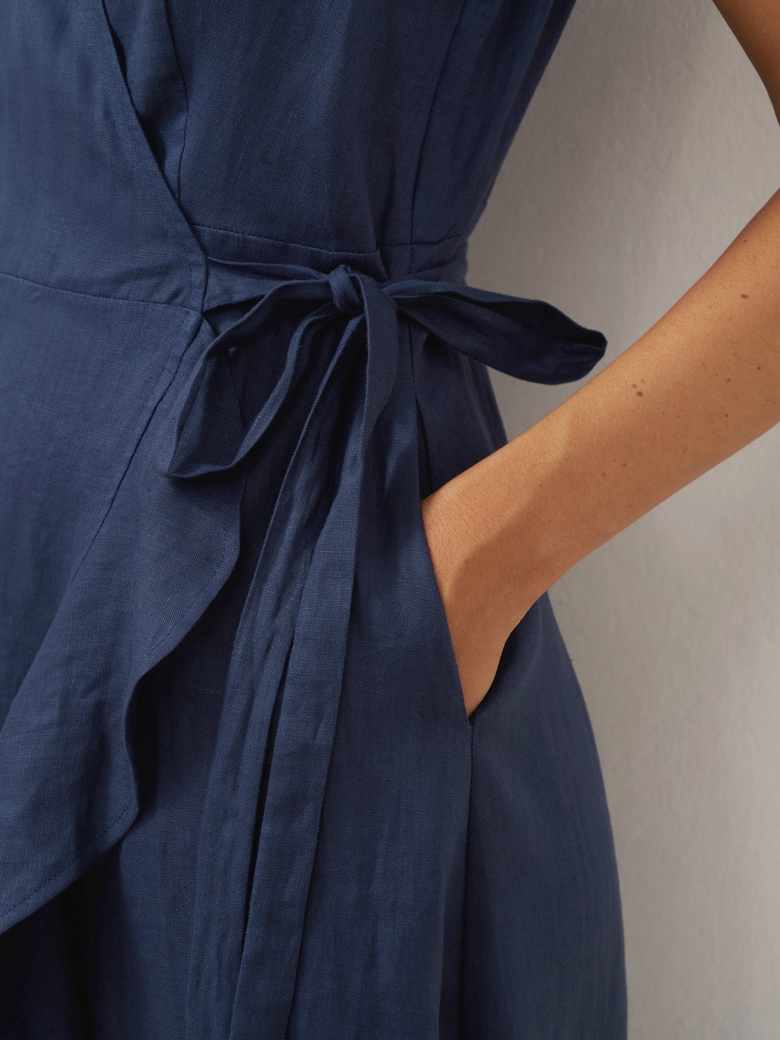100% Linen V-Neck One-Piece Ruffle Hem Midi Dress MAYA-LINTICO