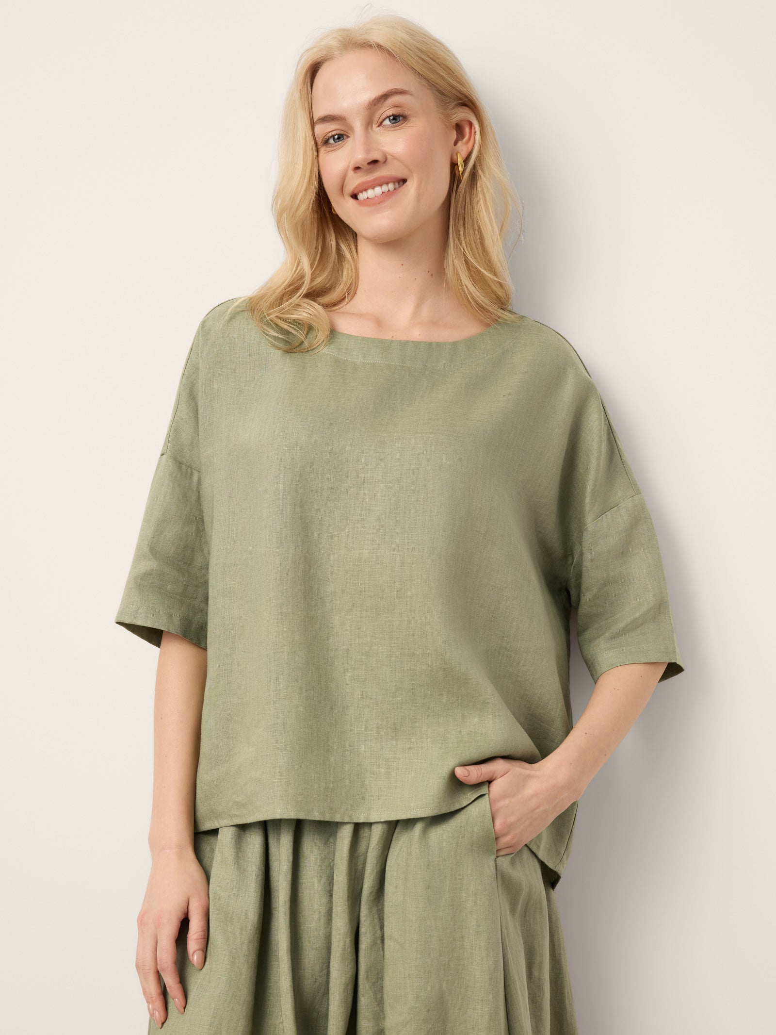 100% Linen Drop Shoulder Shirred Back High-Low Hem Top LINDSEY