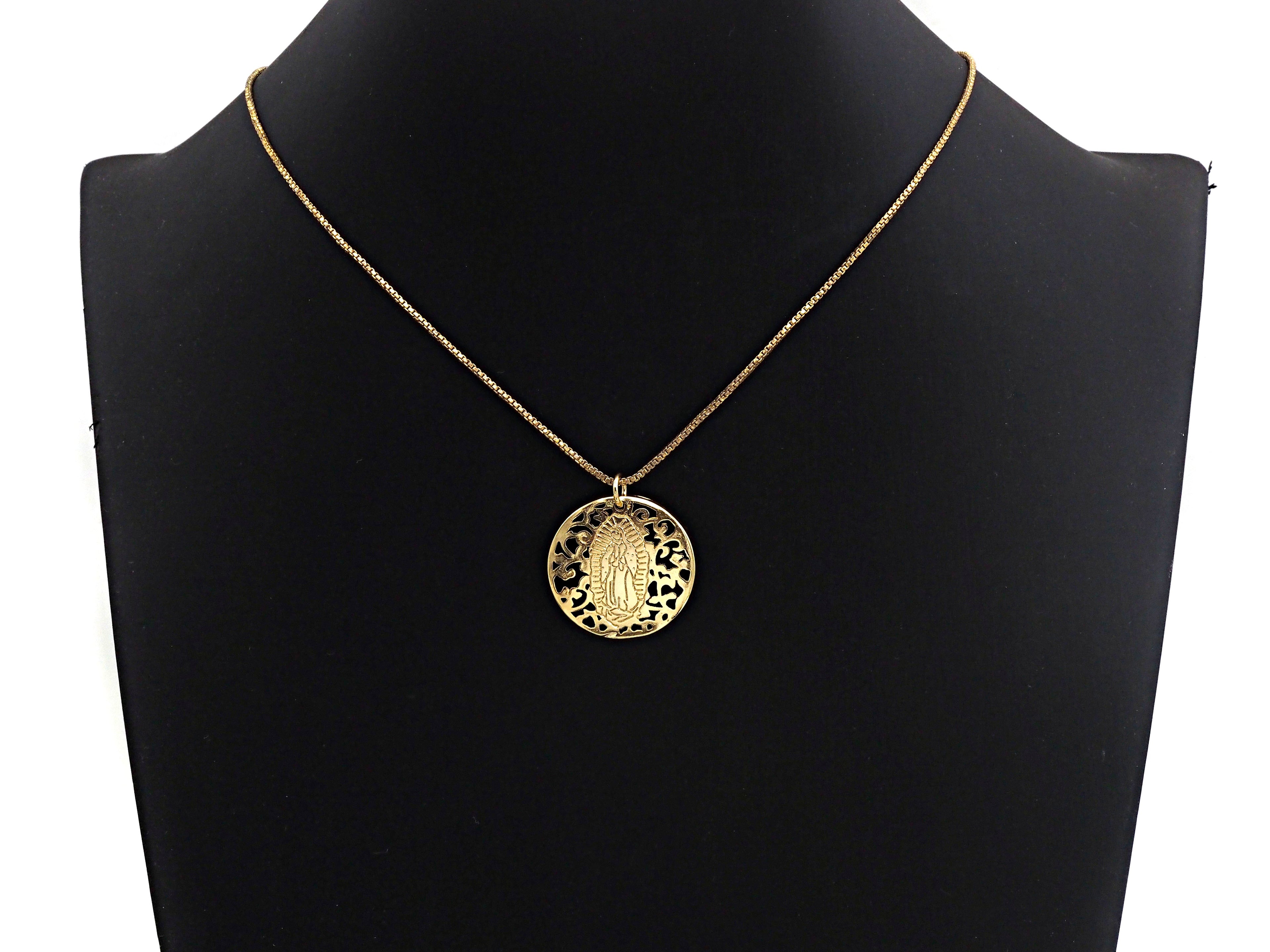Mary Pendant/Charm, Filigree Mary Disc Pendant, Cubic Zirconia Pendant, Gold Tone, 25mm, Sku#FH23
