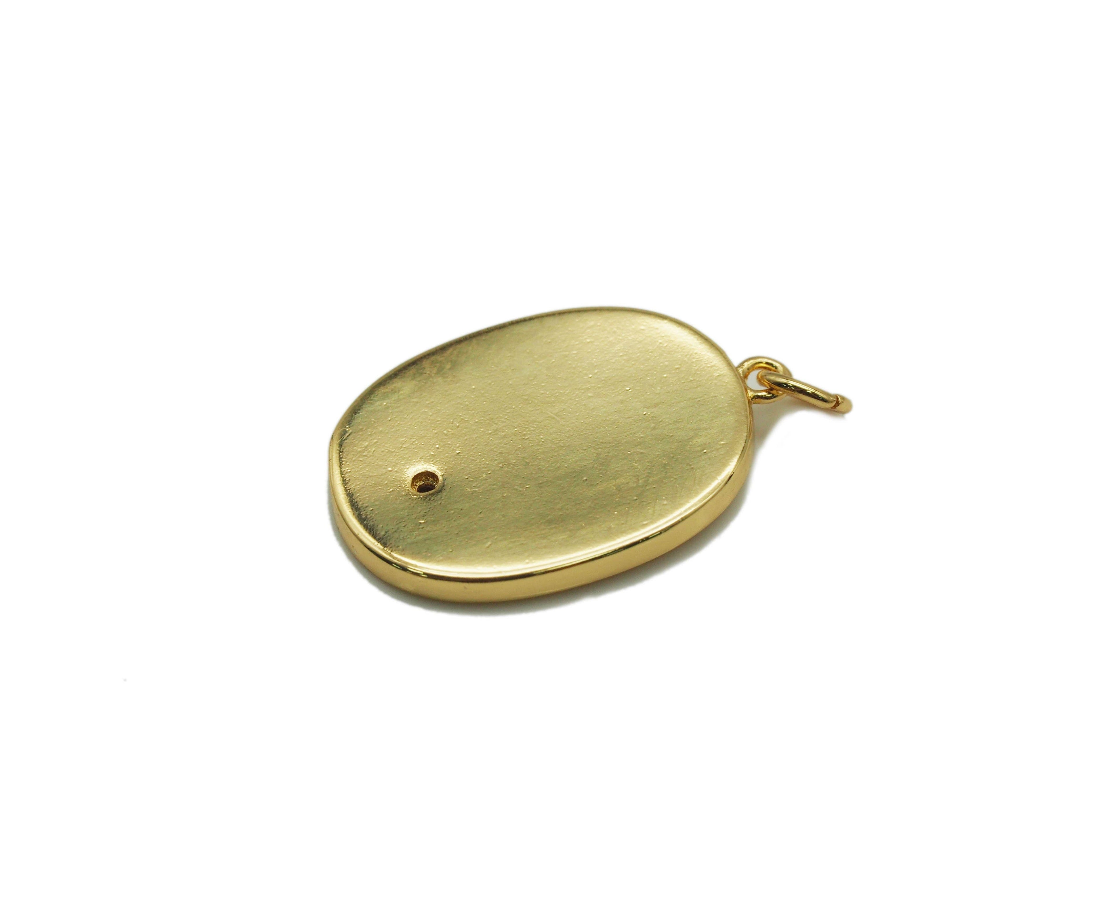 Hand Victory Sign On Oval Charm, Sku#Z1431