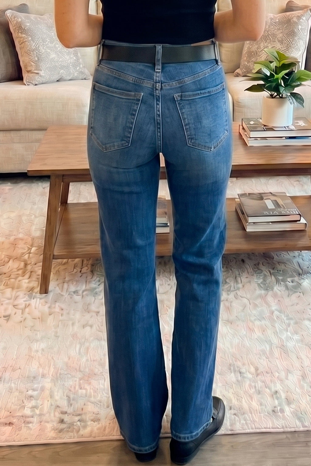Yusra Seam Detail Shift Jeans