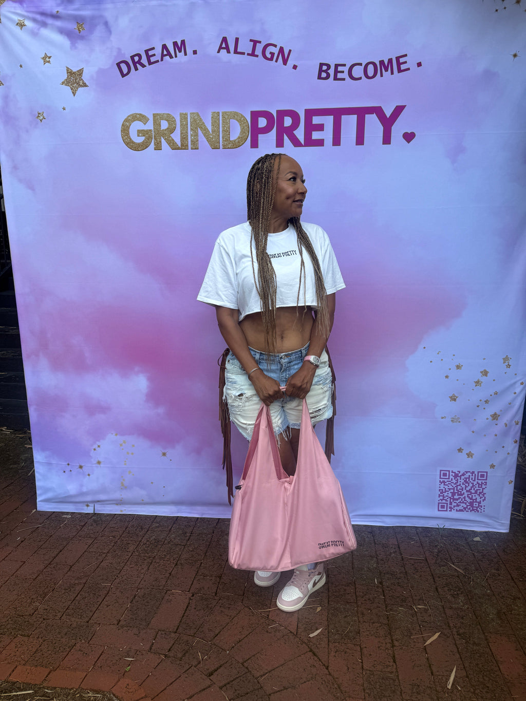 Sweat Pretty™ Limited Edition Breast Cancer Awareness Glow & Go Bag