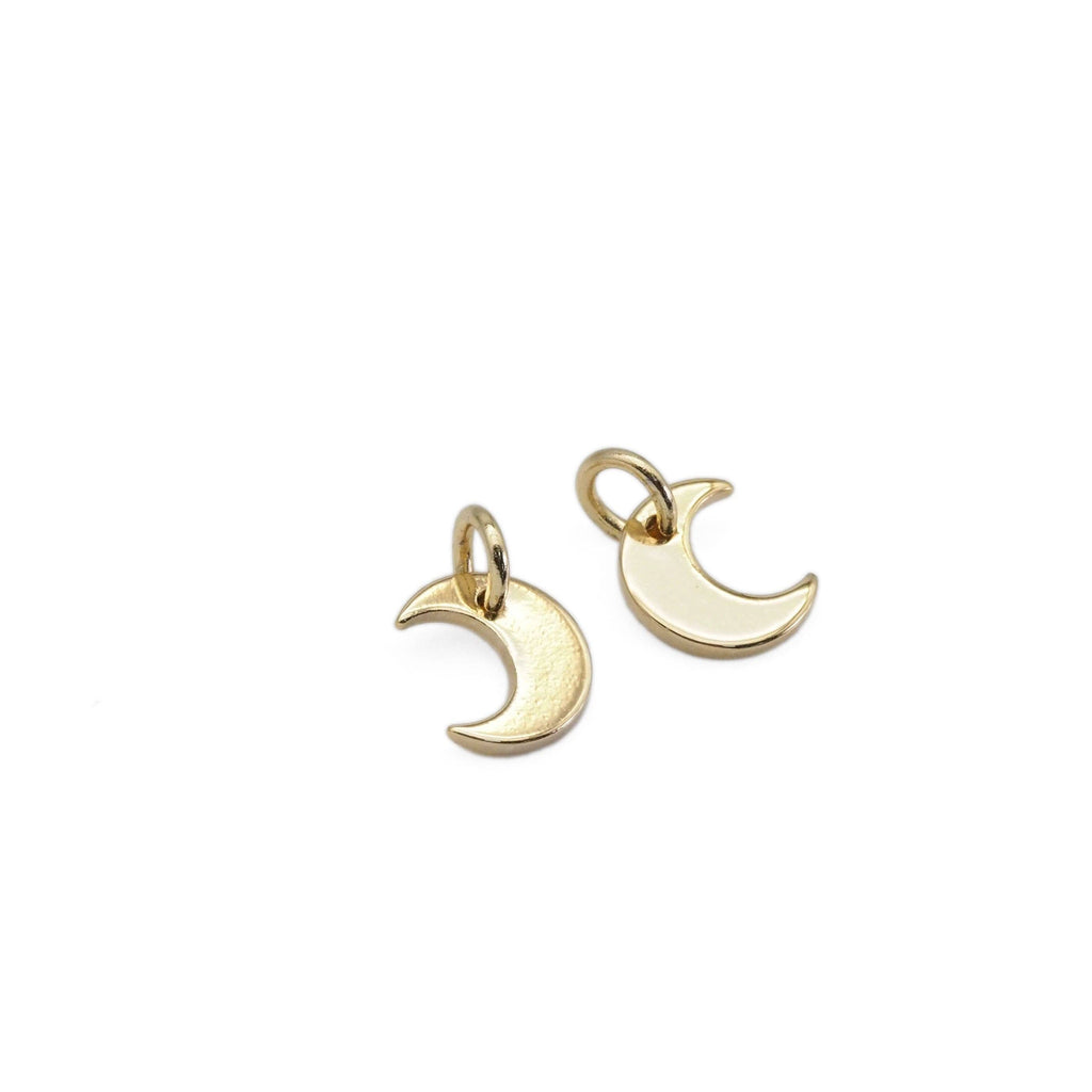Plain Gold Cresent Moon Charm, Sku#LX390
