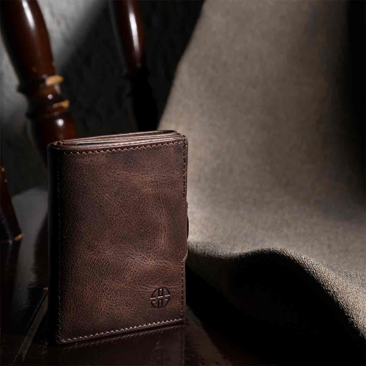 Verona Front Pocket Trifold Leather Wallet