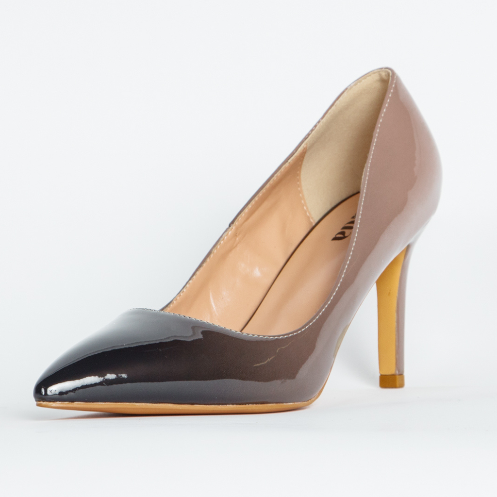 Raven Pumps