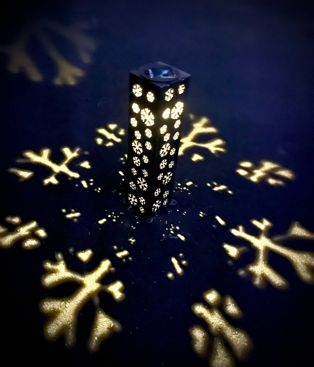 Snowflake Steel Solar Luminary Pillar | Multiple Sizes